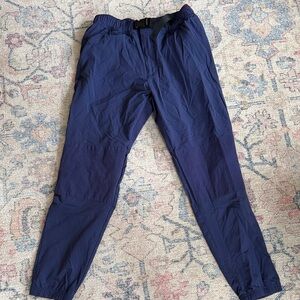 ALO Yoga Men's Deep Blue Joggers